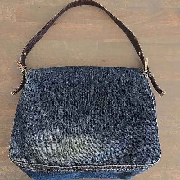 Auth Fendi Denim Mama Baguette - Picture 3 of 16